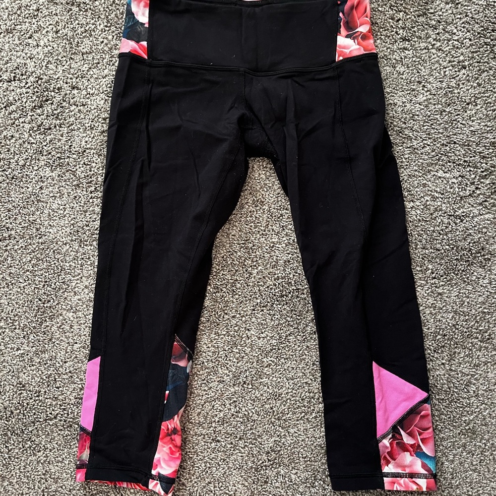 Lululemon yoga pants